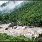 Fluss in den Gebirgen von Nordvietnam