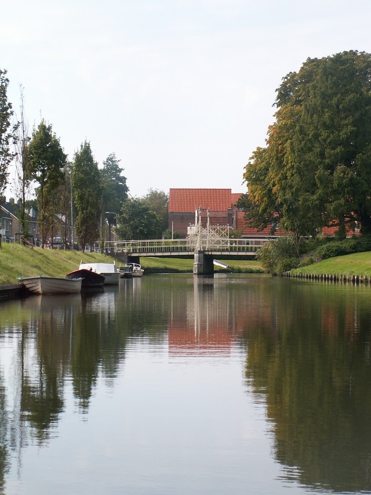 Fluss In Holland Und Schone Weisse Brucke Foto Bild Landschaft Bach Fluss See Flusse Und Kanale Bilder Auf Fotocommunity