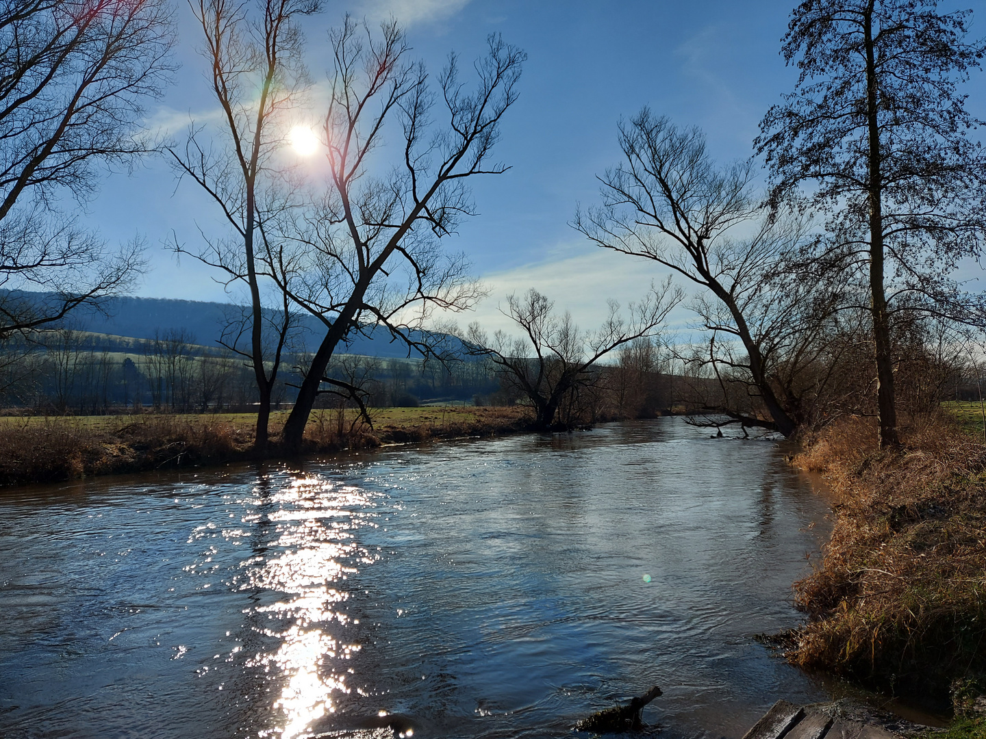 Fluss mit Ruhe