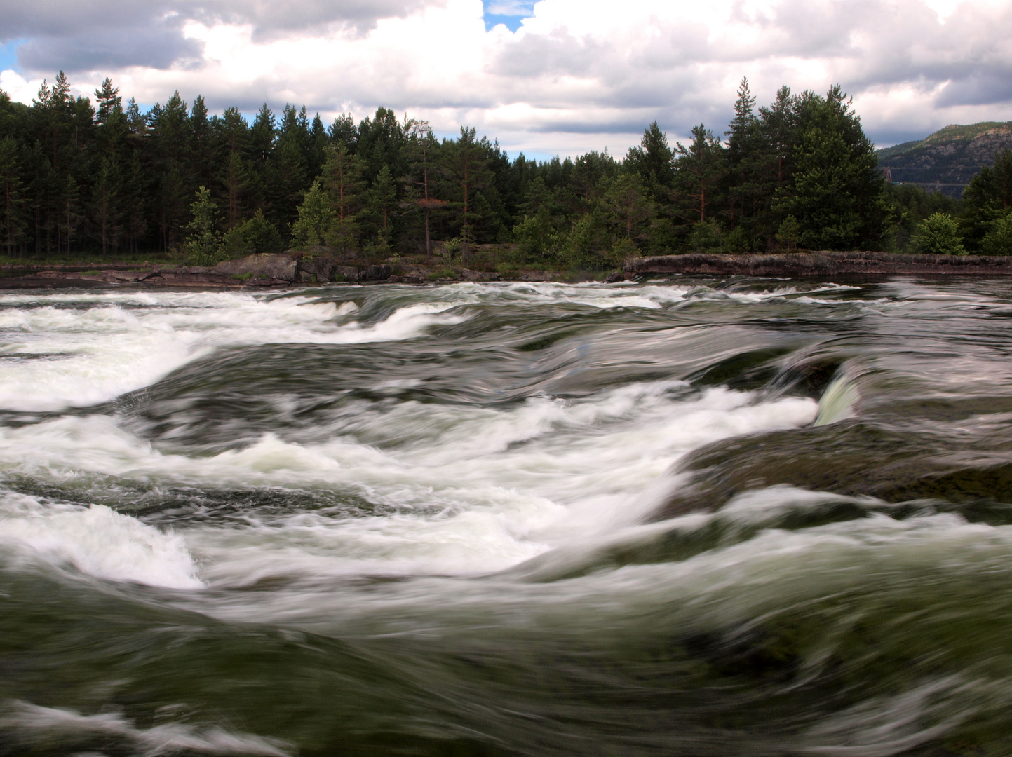 Fluss Otra im Setesdal in Norwegen