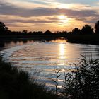 Fluss Ryck in der Abendsonne bei Greifswald