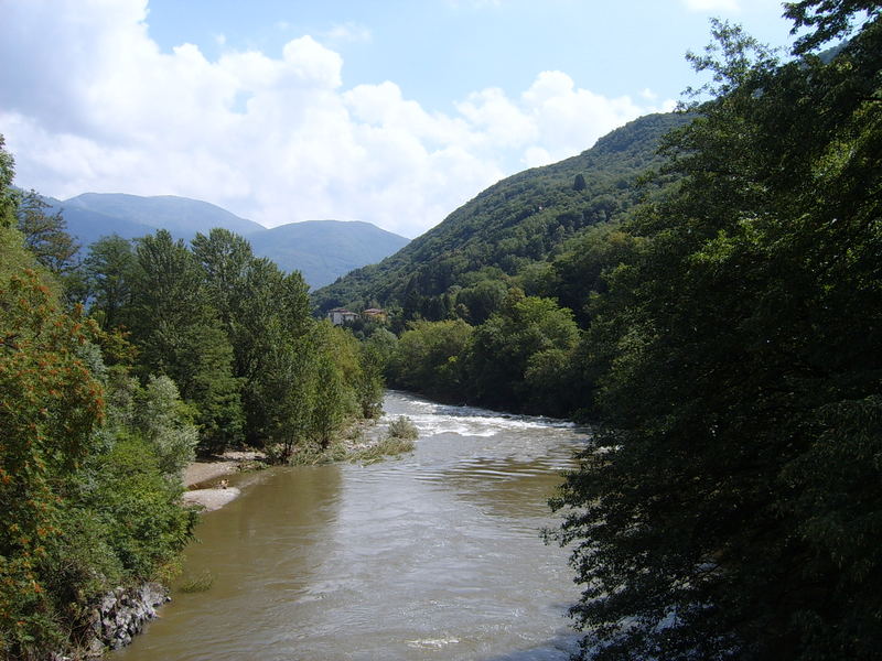 Fluss zu Lago Maggiore