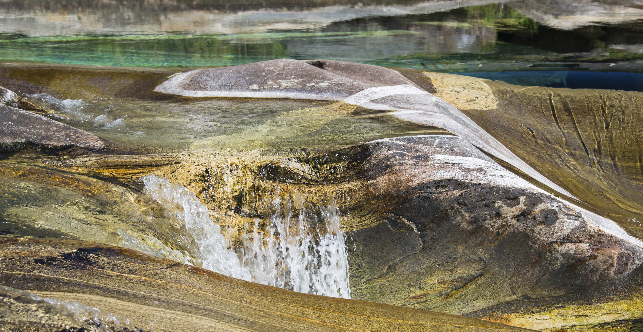 Flussbett im Verzascatal