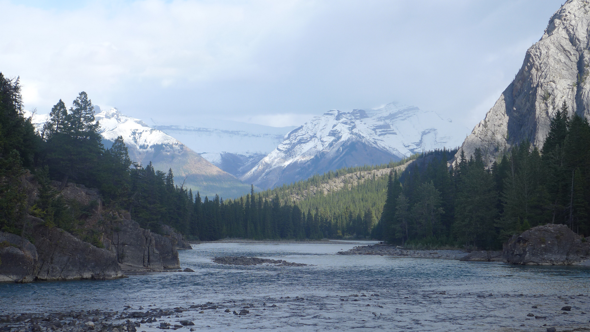 Flusslandschaft bei Banff, B.C, Canada