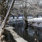 Flusslandschaft im Winter