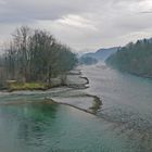 Flusslandschaft im Winter