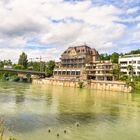 Flusslandschaft in der Stadt Zürich