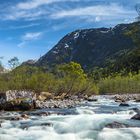 Flusslauf nähe des Hardangerfjords in Norwegen