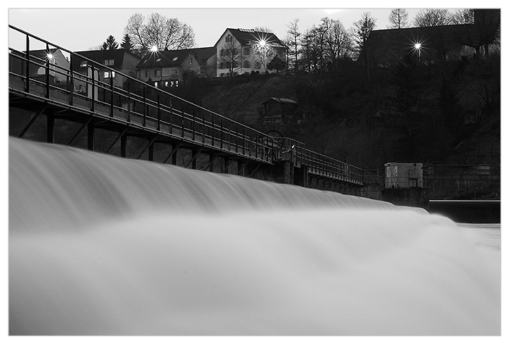 Flusswehr