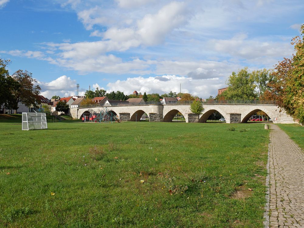 Flutbrücke in Bernburg