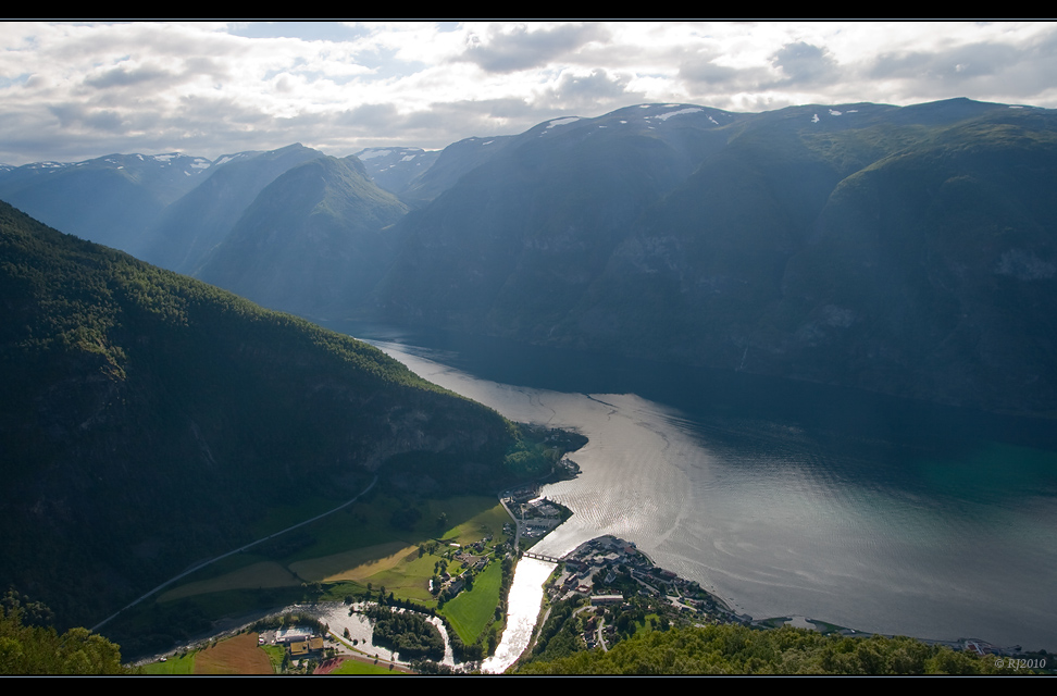 Flutlicht über Aurland