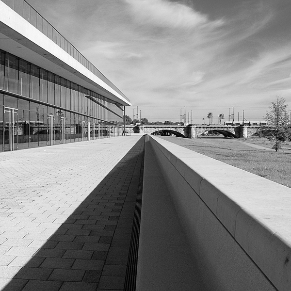 Flutmauer Kongresszentrum Dresden