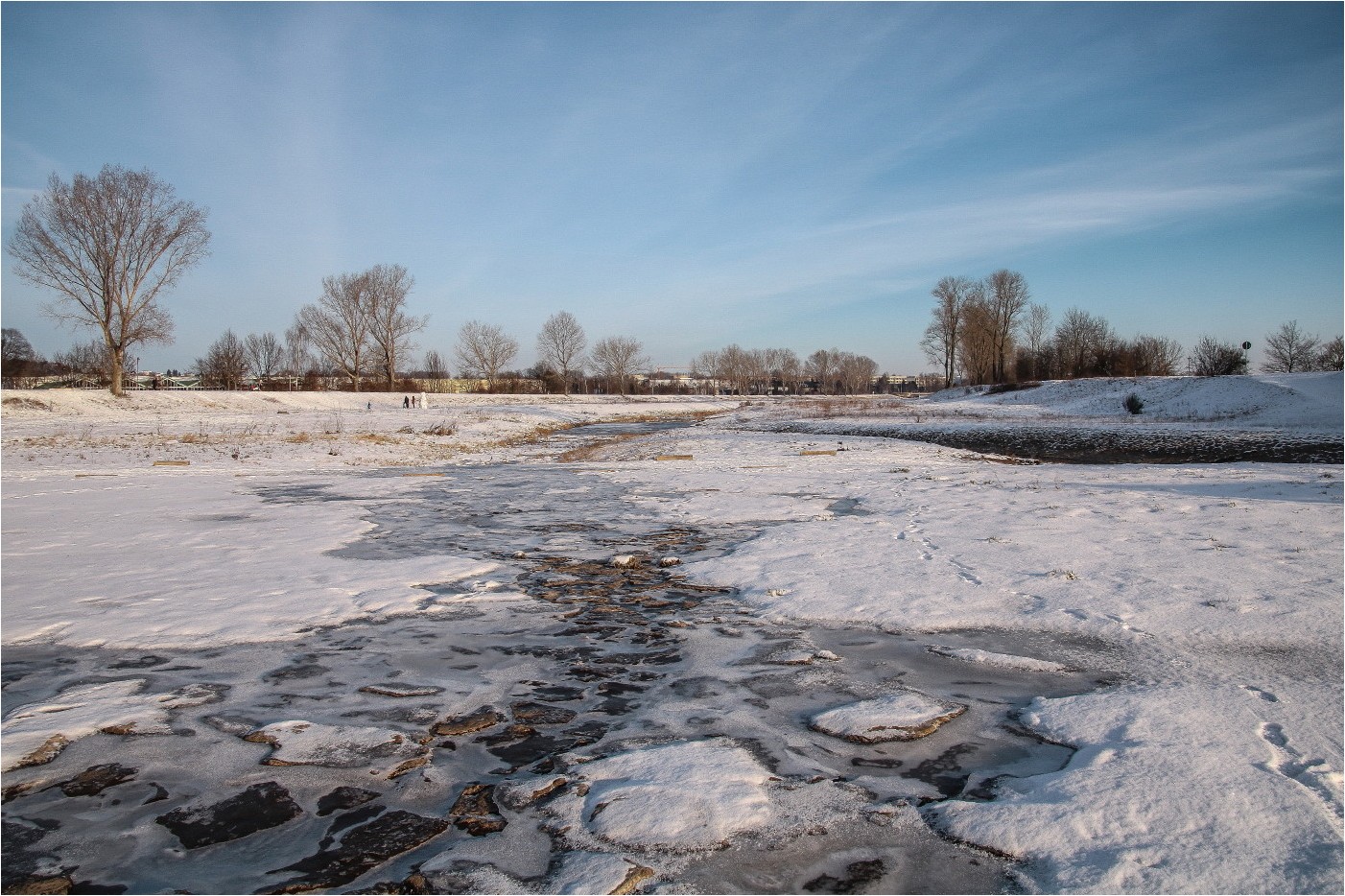 Flutrinne im Winter