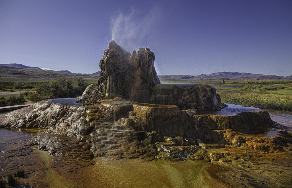 Fly Geyser 2