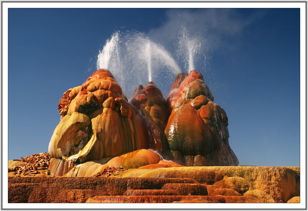 Fly geyser