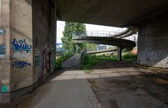 Fly-Over between Avenue Paul Pasteur and Cycle Path along Sambre River - 02