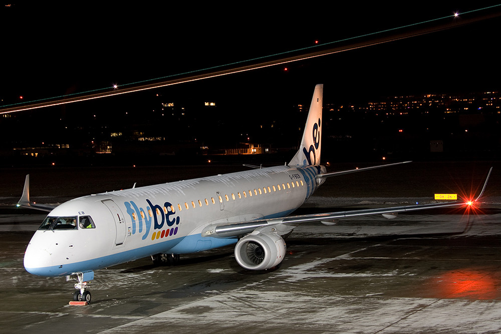 Flybe mit E-190 in Innsbruck !!