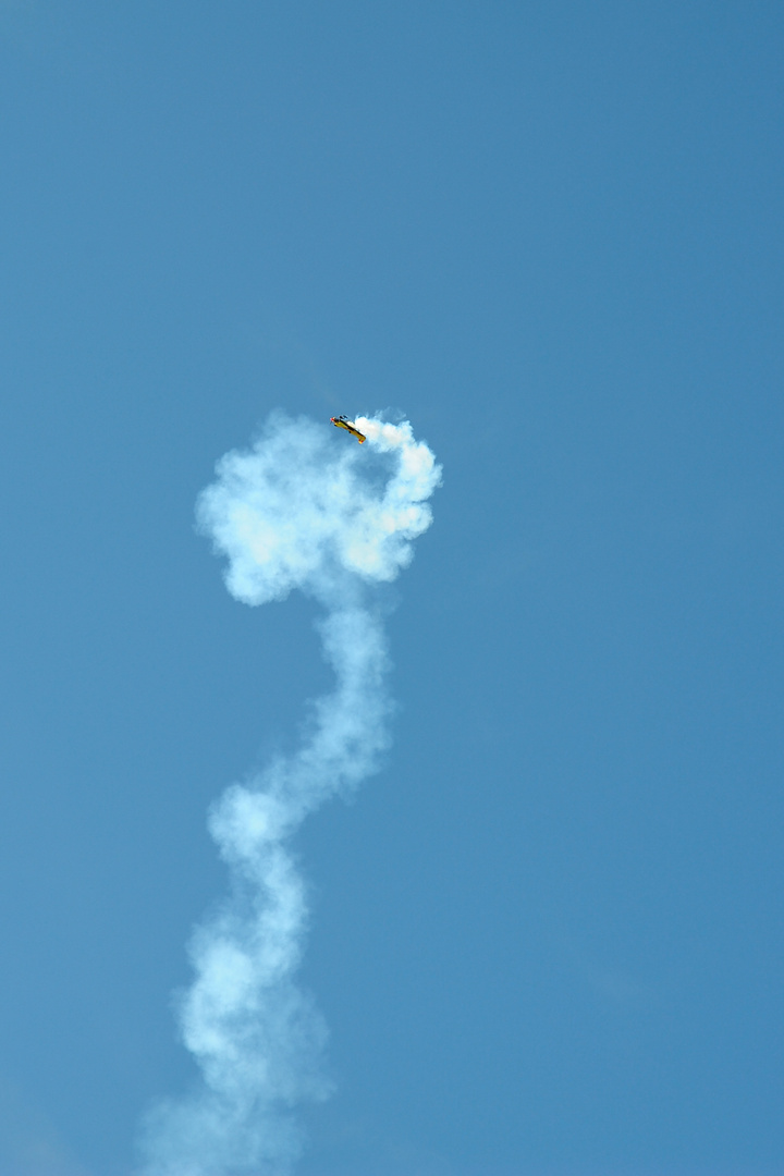 Flying a Display at Tannkosh