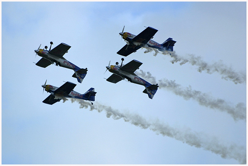 Flying Bulls - Aerobatics Team