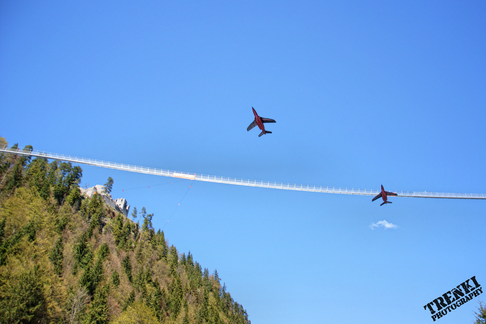 Flying Bulls unter der Highline 179