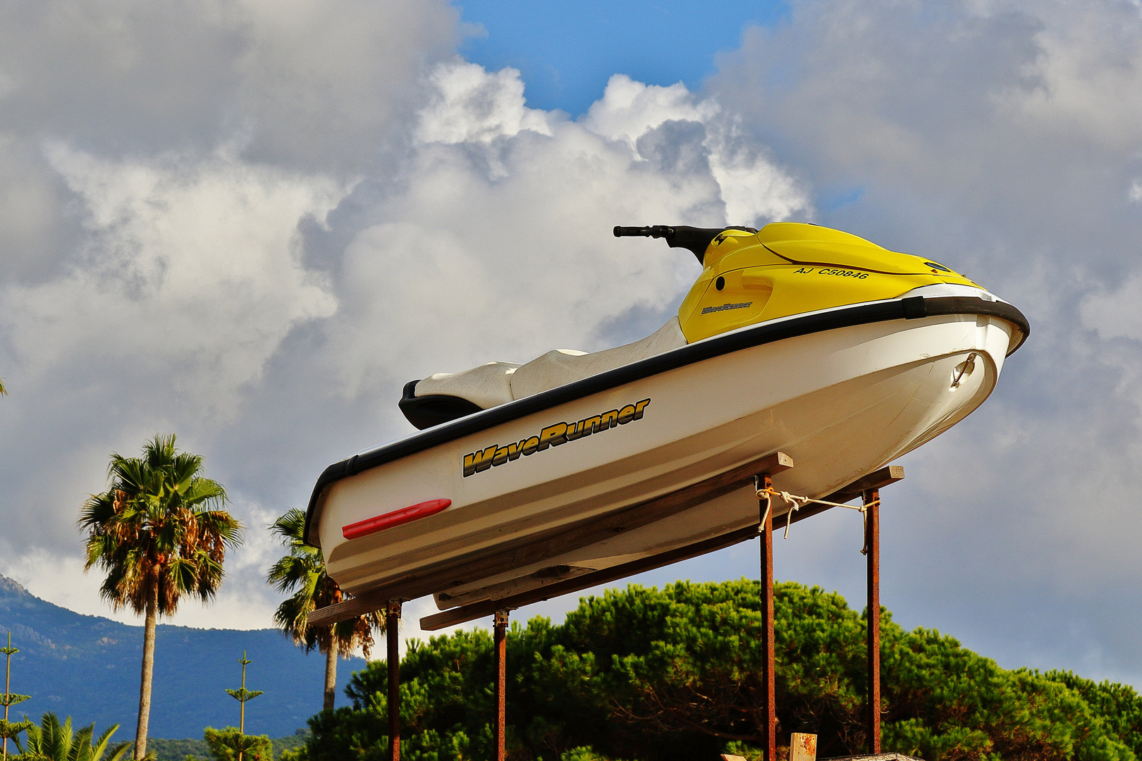 Flying jet ski 