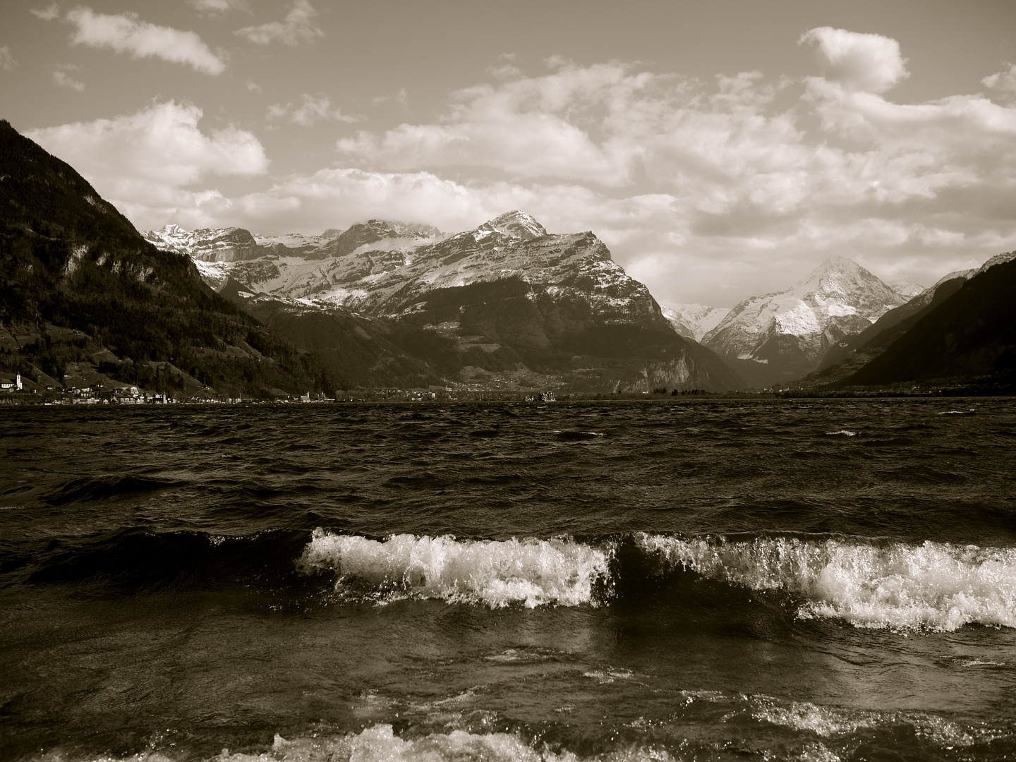 Föhn am Urnersee