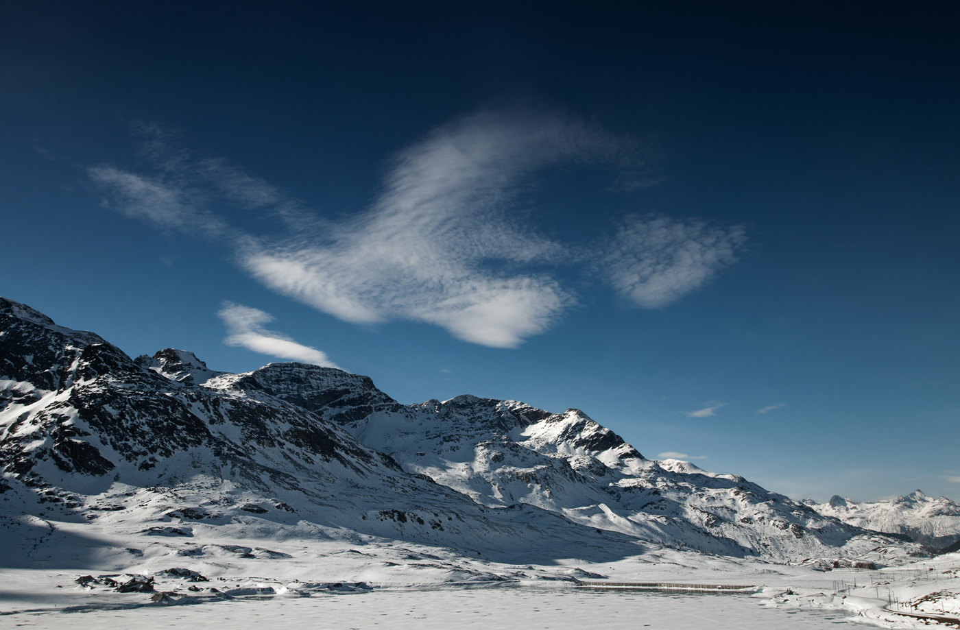 Fönwolke über dem Berninapass