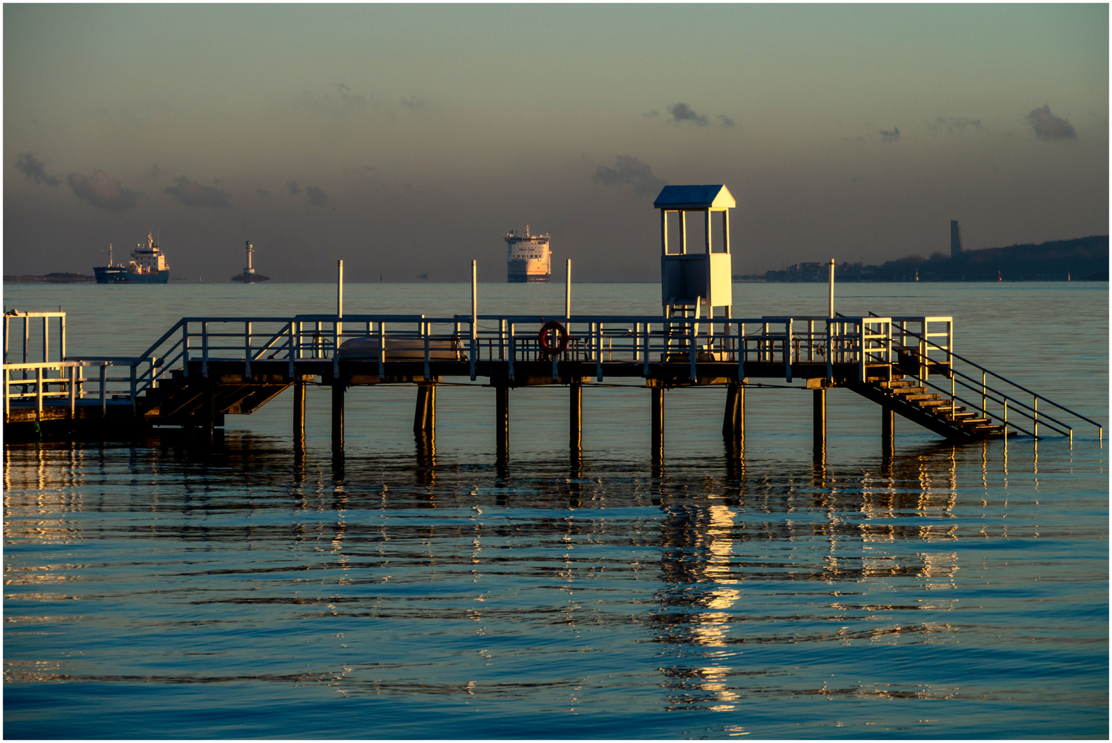 Fördeblick mit Sonnenaufgang, 3