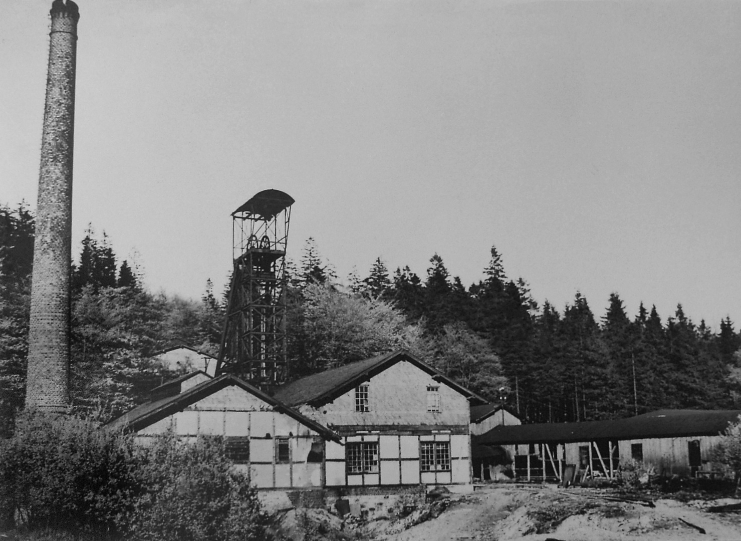 Förderturm der ehemaligen Grube Viktoria bei Kreuztal-Littfeld (Reload)