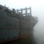 fog sailing [ harbor ]