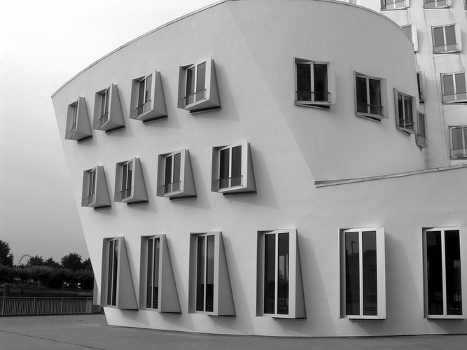 f.o.Gehry Zollhaus Düsseldorf