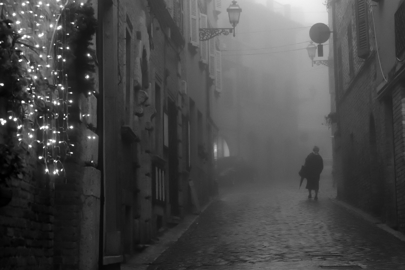 Foggy Ripatransone close to Christmas