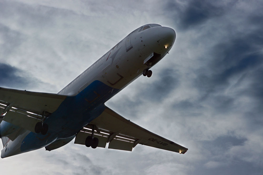 Fokker 100 im Anflug (2)