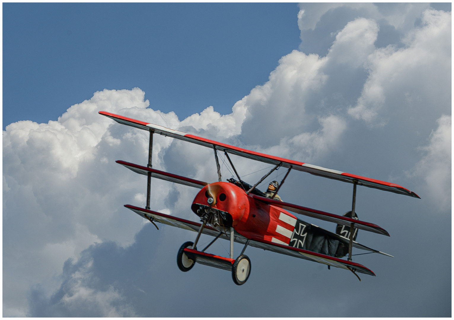 Fokker DR-1 im Steigflug