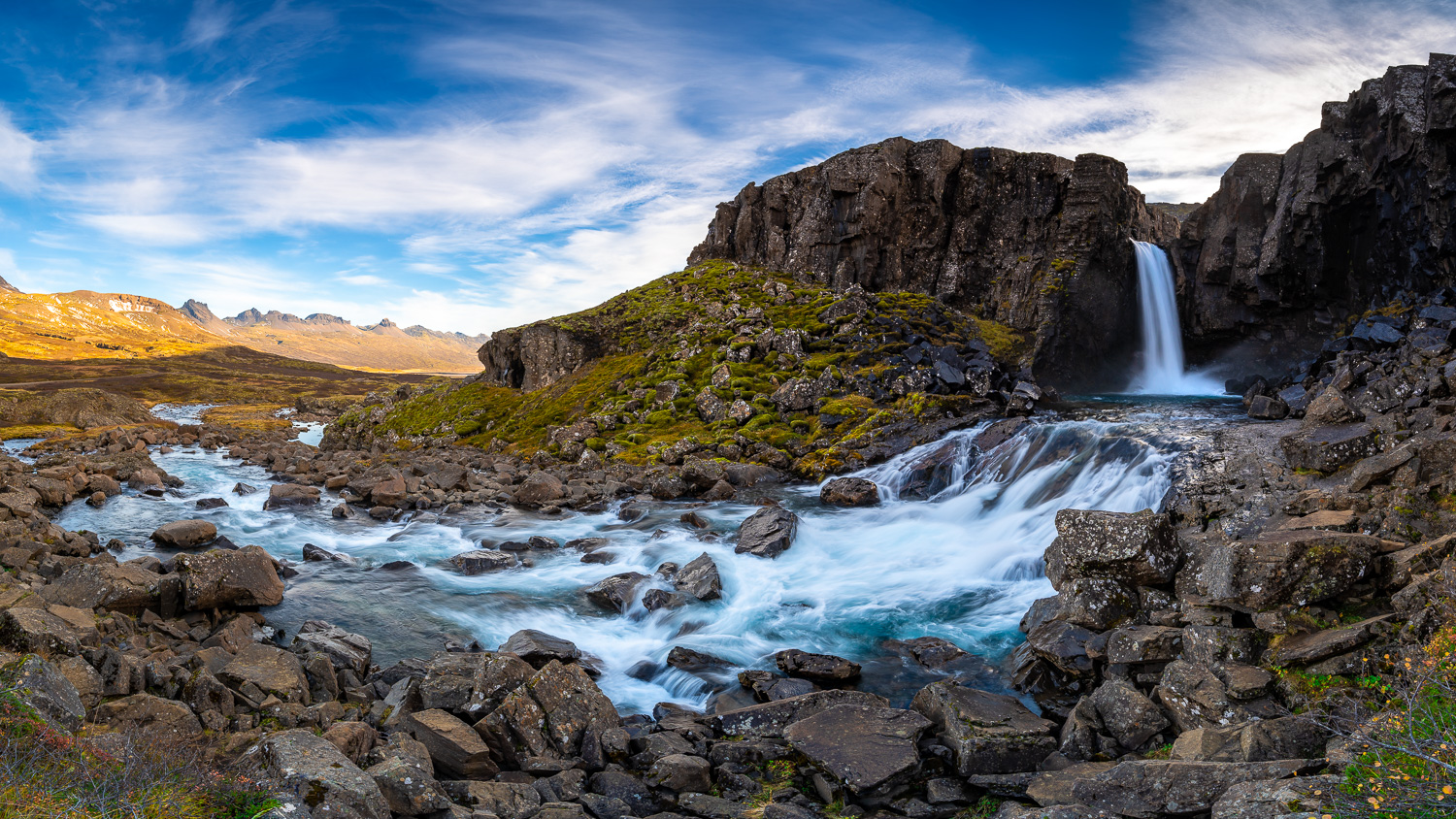 Folaldafoss Pamorama