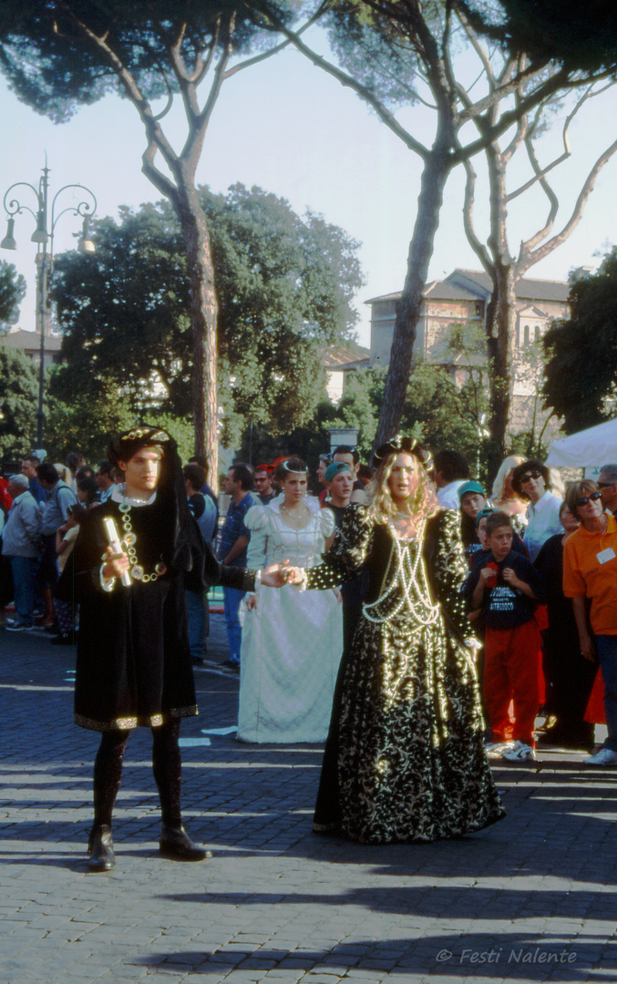 Folklore-Umzug in Rom auf der Via dei Fori Imperiali