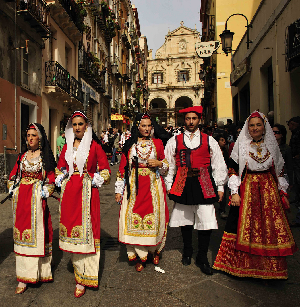 Folkloristisches Flair auf dem Sant´Efisio Fest in Cagliari