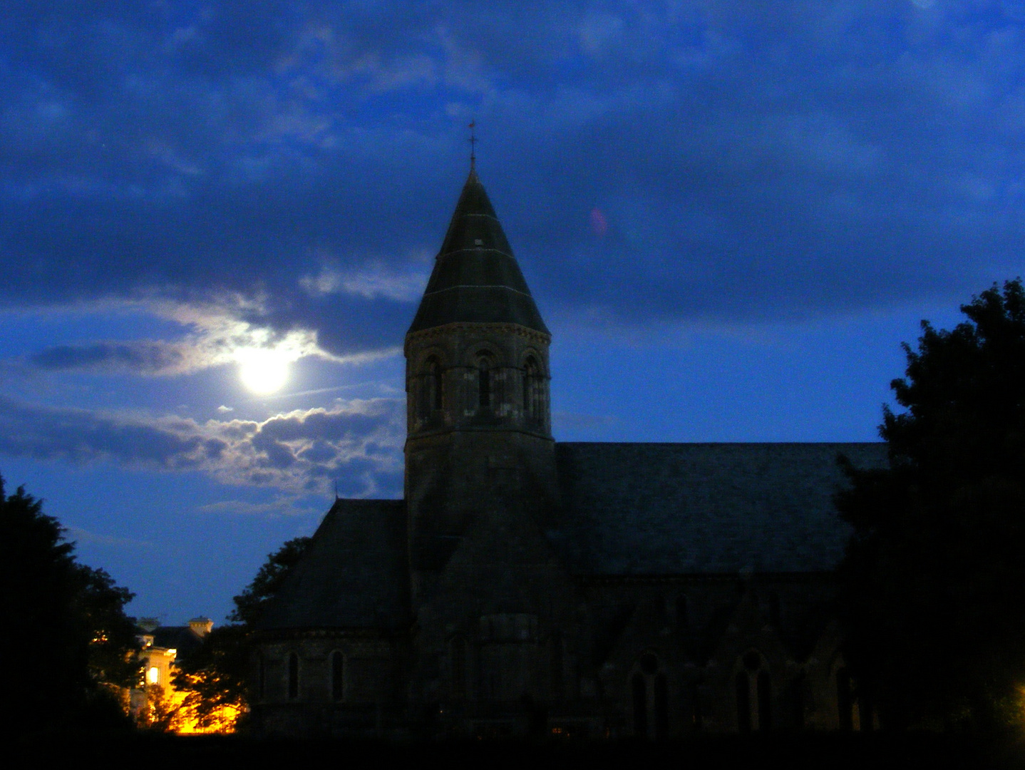 Folkstone bei Nacht