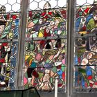 Folterknechte im Kirchenfenster von St. Martin