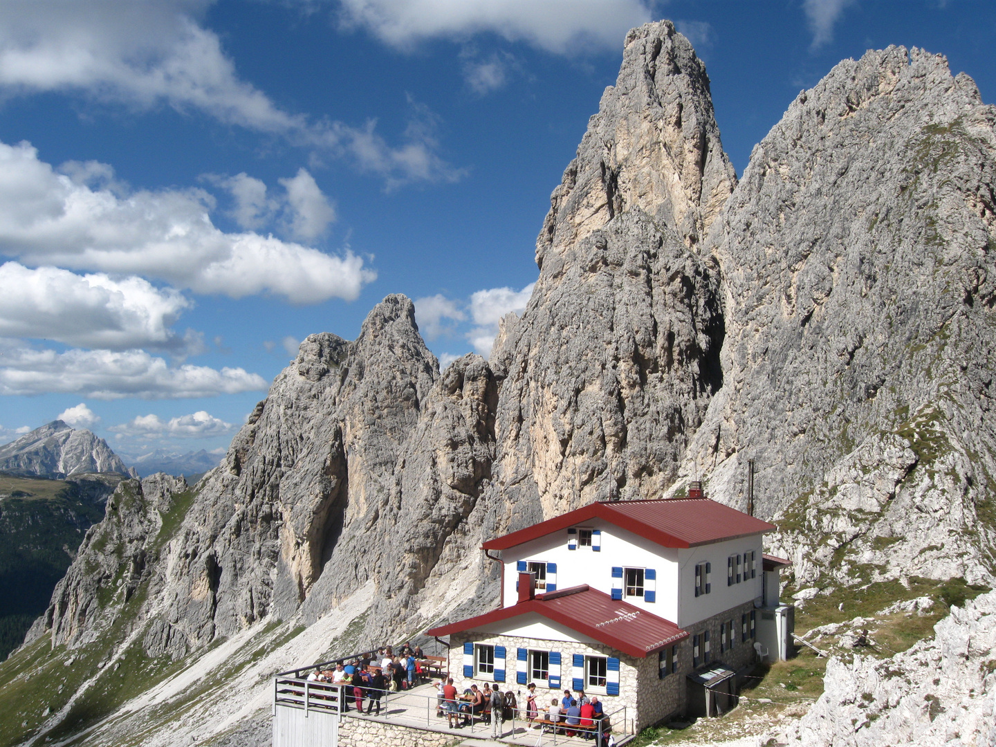 Fonda Savio Hütte mit Torre Wundt