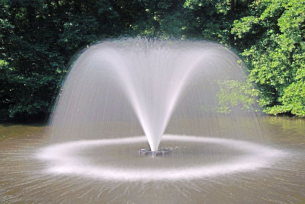 Fontäne Foto & Bild wasser, teich, natur Bilder auf