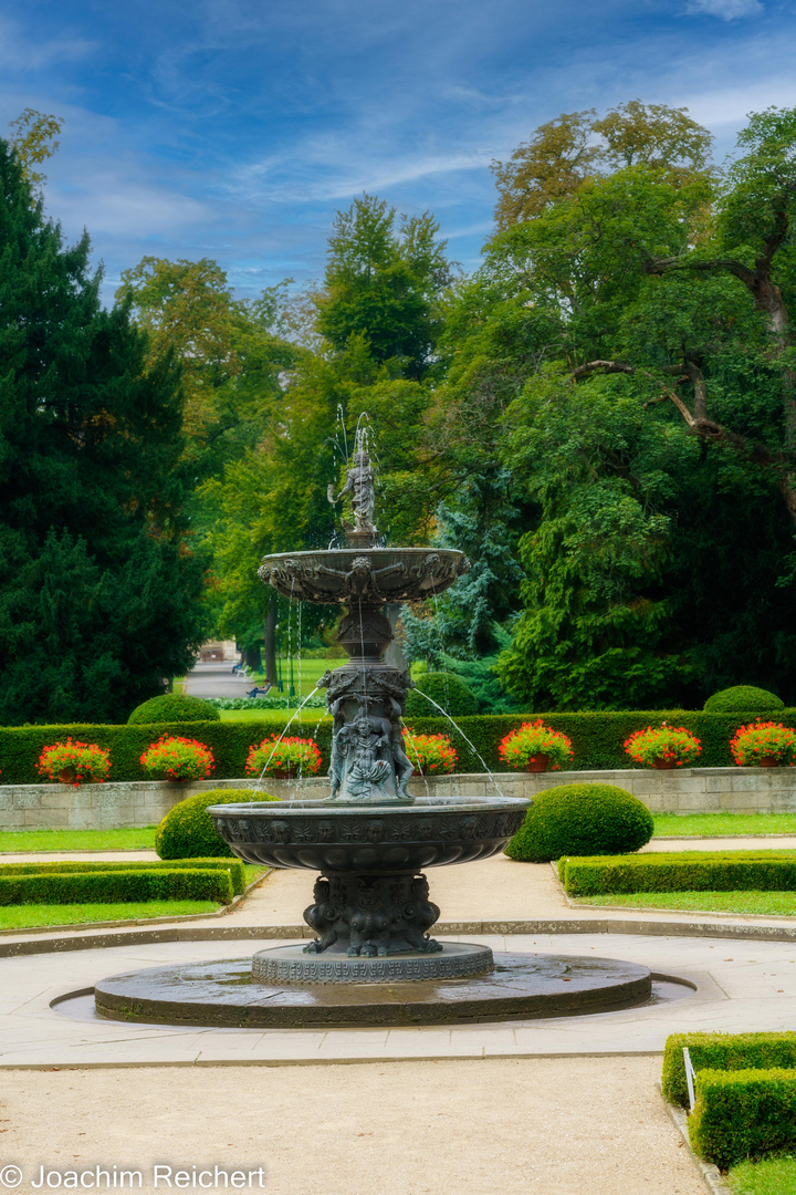 Fontaine chantante (Zpívající fontána) dans le jardin royal du Château de Prague