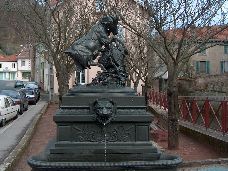 Fontaine Chevre de Raon l'Etape