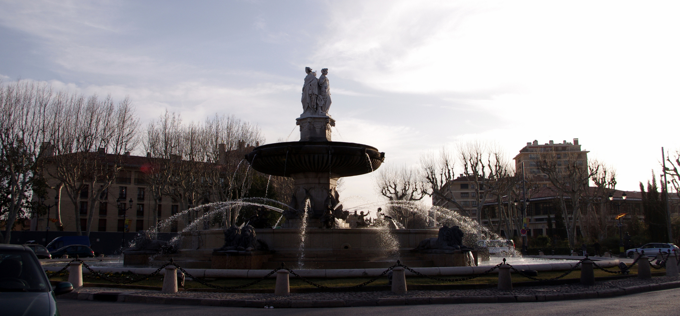 Fontaine de la Place de la Rotonde à Aix en Provence ...