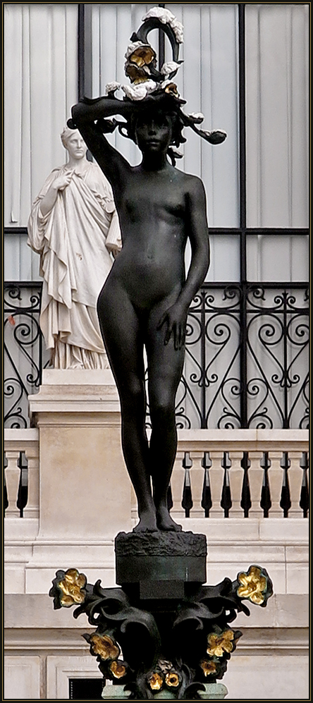 Fontaine de l'Avril - Square du Palais-Galliera - Paris