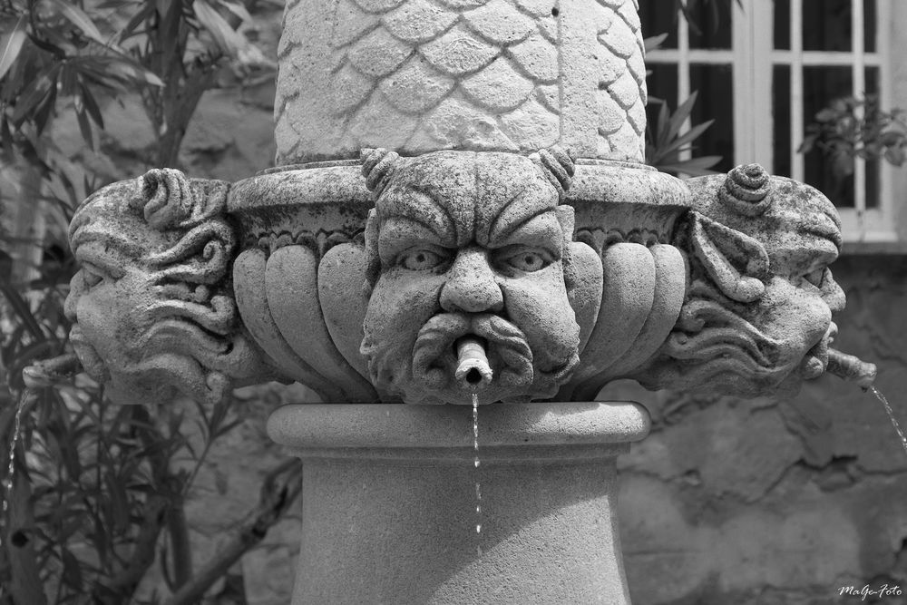 Fontaine des Mascarons / Brunnen der Masken