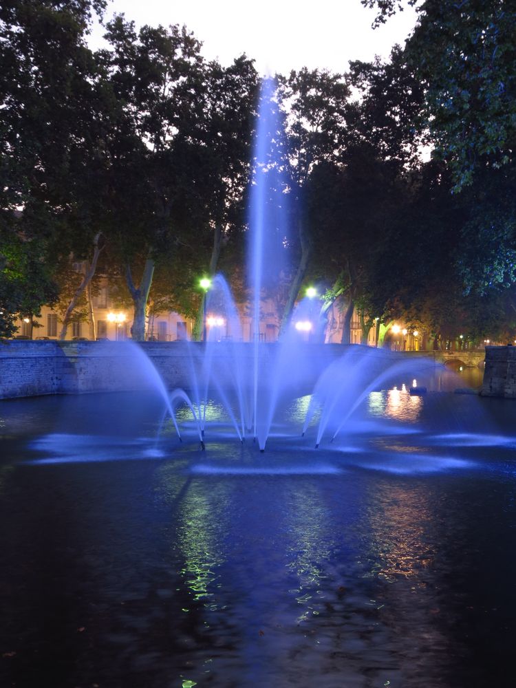 fontaine nimes