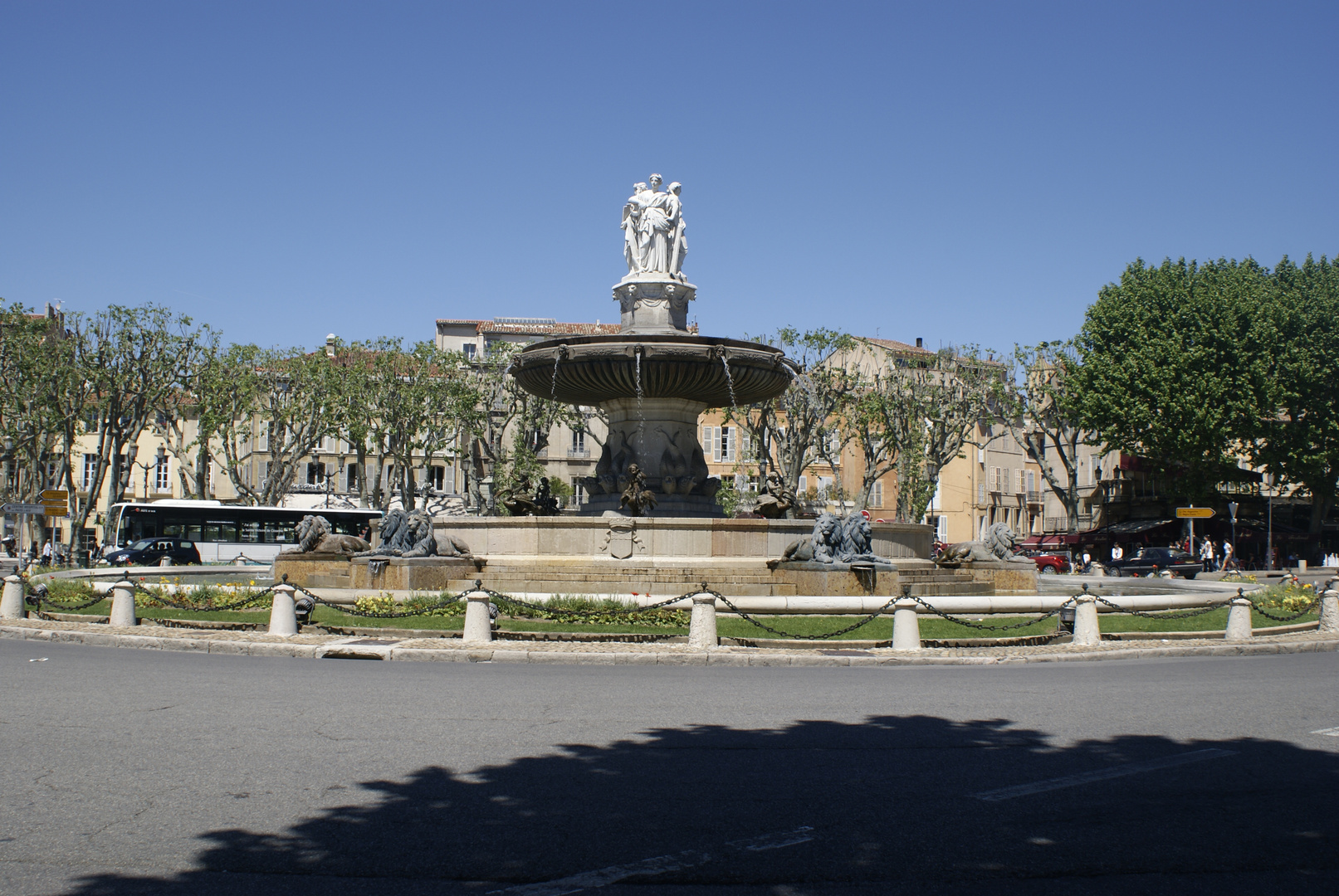 FONTAINE SOUS LA GLASSE