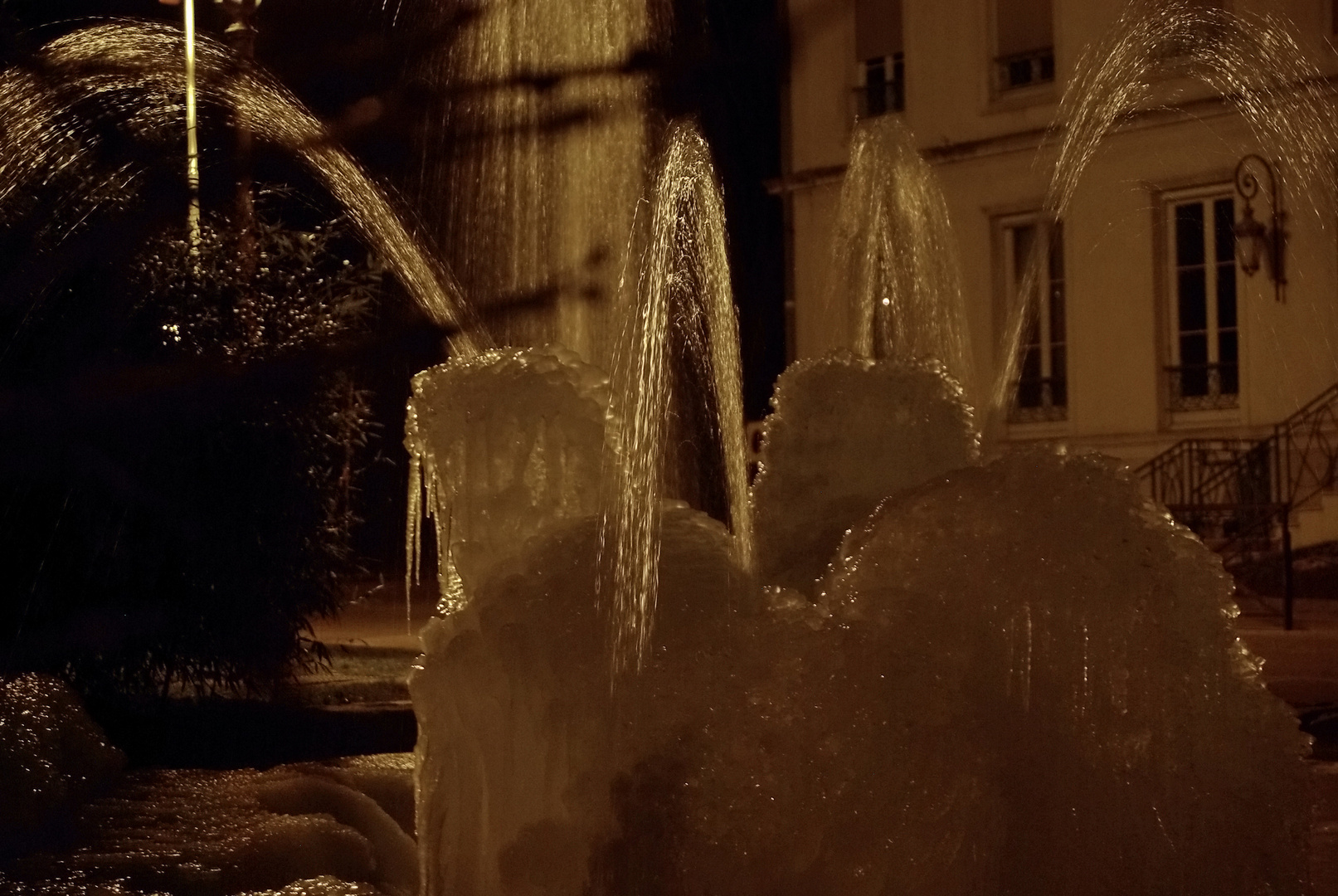 Fontaine sous le gel