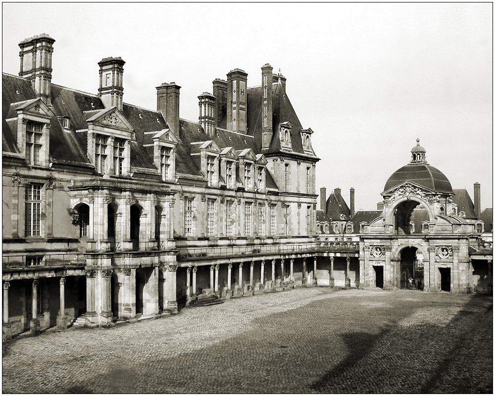 Fontainebleau – Cour Ovale